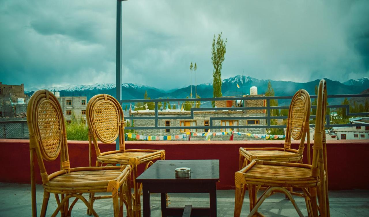 Raybo Hostel Leh Exterior photo